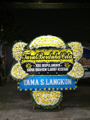 Papan Bunga Duka di Sendangtirto
